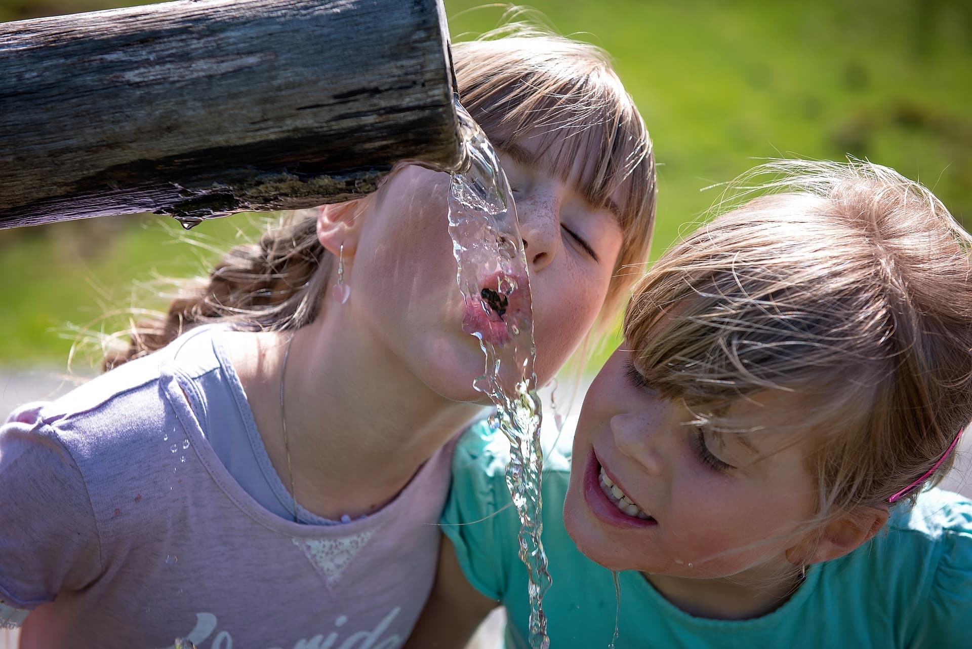 enfants eau traitée biorock